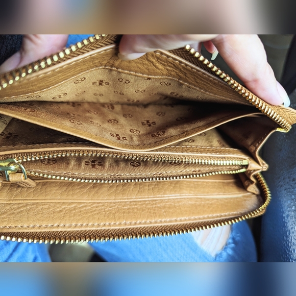 TORY BURCH Continental Zip Around Soft Leather Wallet Brown Tan Office Siren - Picture 3 of 8